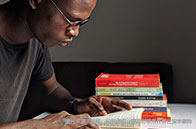 愈加嚴峻，加拿大畢業工簽被取消邊境簽發政策