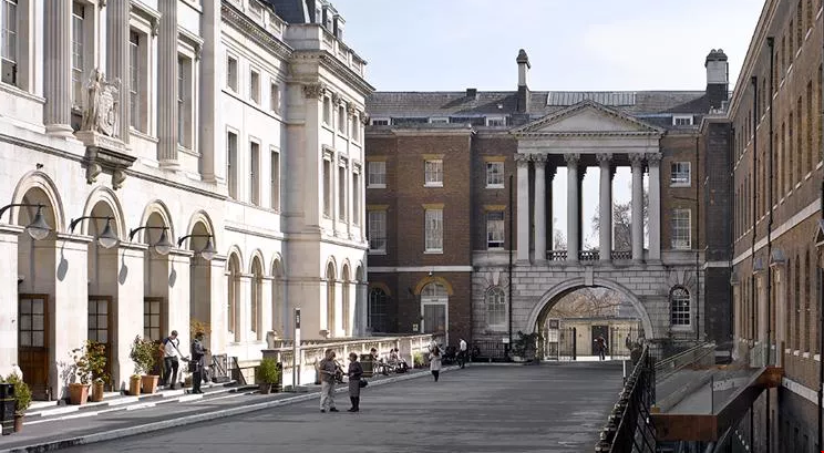 倫敦國(guó)王學(xué)院.png 倫敦國(guó)王學(xué)院.png