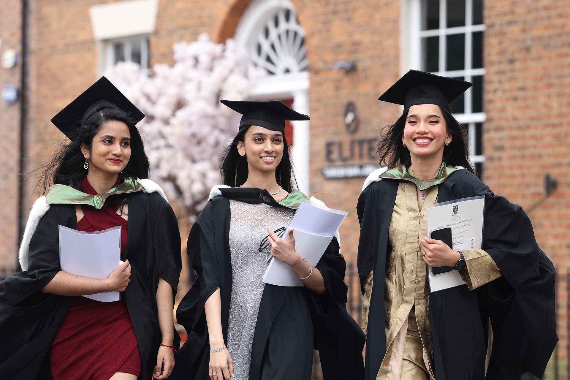 英國私立大學讀研學費.jpg 英國私立大學讀研學費.jpg