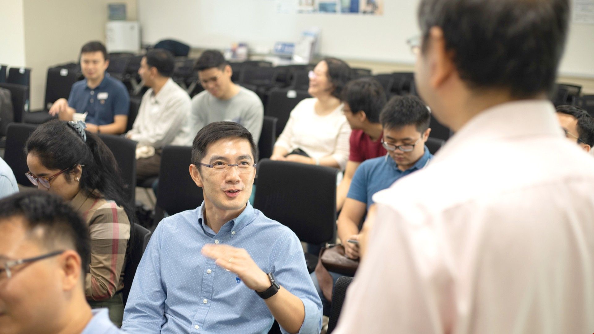 新加坡碩士留學(xué)生.jpg 新加坡碩士留學(xué)生.jpg