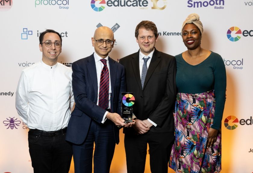 曼大被評為年度最佳大學.png 曼大被評為年度最佳大學.png