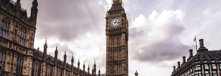 不同院校申請英國大學(xué)GPA要求.jpg 不同院校申請英國大學(xué)GPA要求.jpg